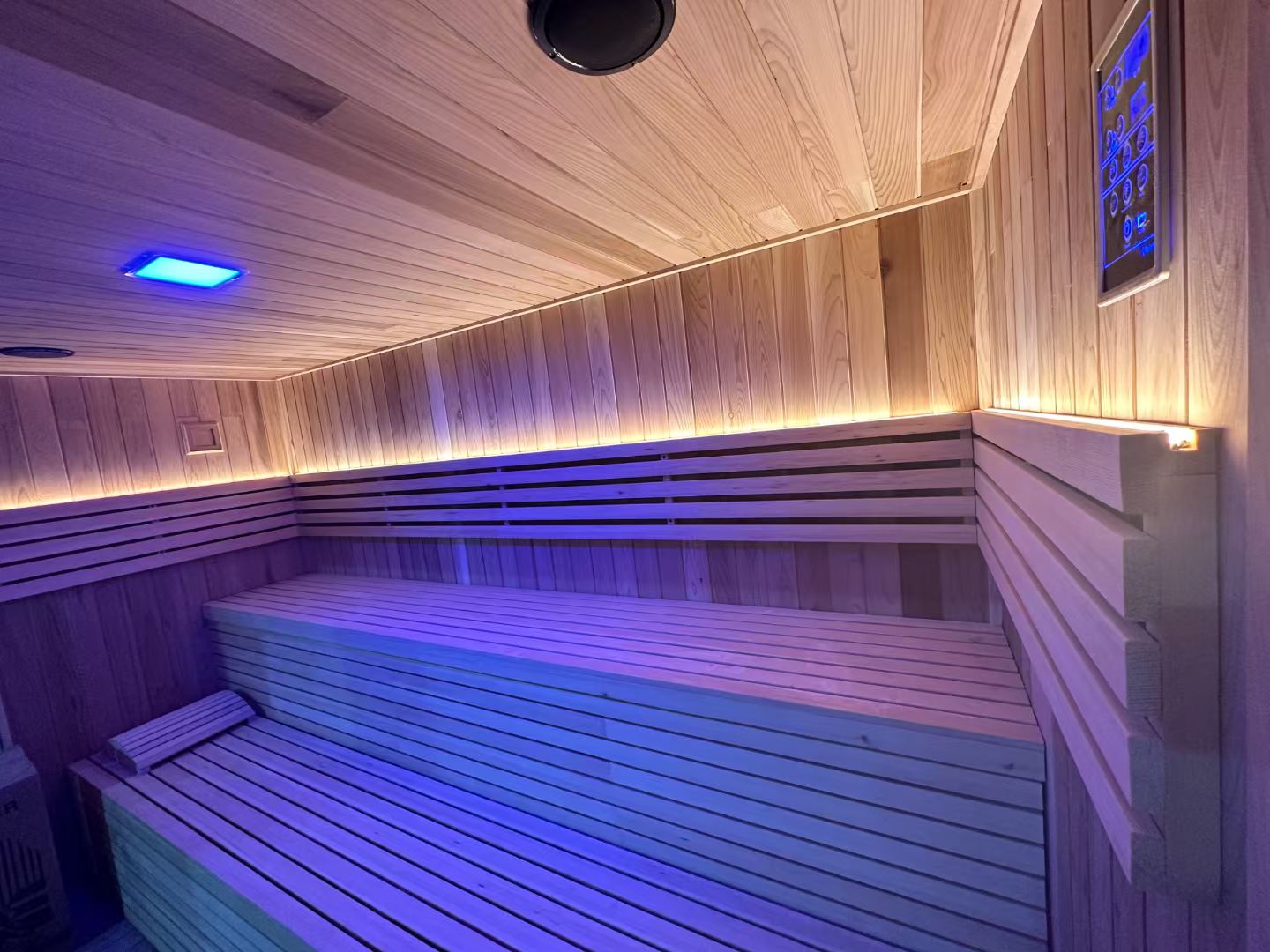Square Outdoor Sauna・Quiet Private Wellness Space