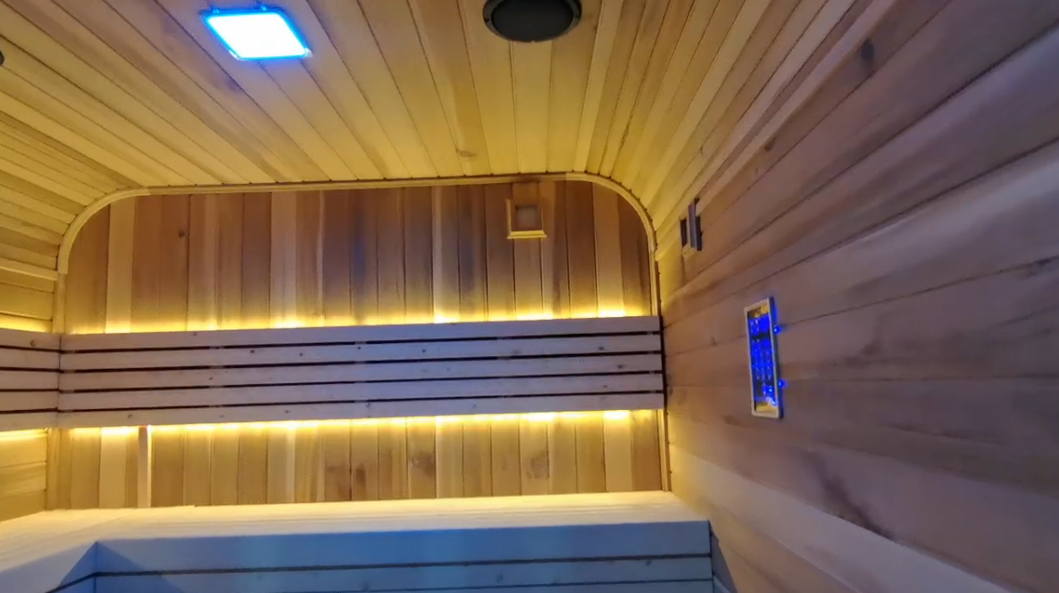 A sturdy and durable home steam sauna that can accommodate 3 to 4 people. It is an outdoor, healthy and leisure - oriented traditional steam modern square - shaped sauna made of outdoor red cedar wood.