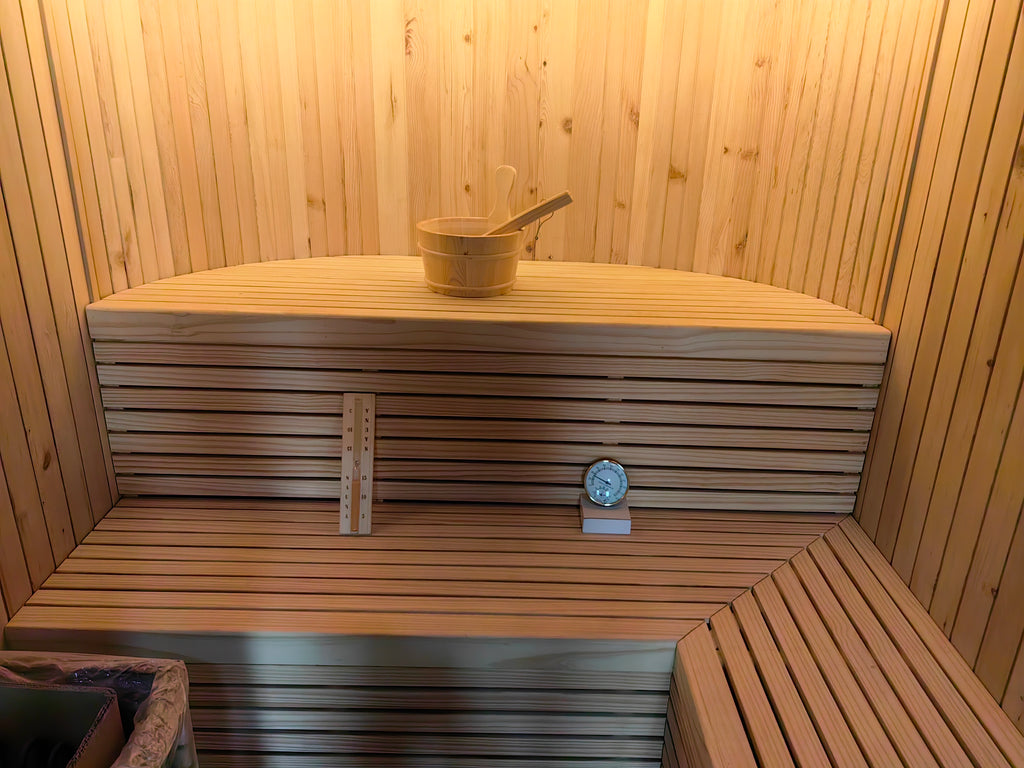 Modern electric solid - wood steam sauna for 4 - 5 people in an outdoor villa style. It has an electric furnace heating function and is suitable for use in gyms and for leisure purposes.
