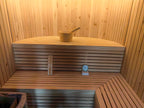 Modern electric solid - wood steam sauna for 4 - 5 people in an outdoor villa style. It has an electric furnace heating function and is suitable for use in gyms and for leisure purposes.