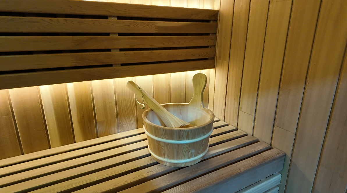 Integrated Rectangular Solid Wood Sauna | Electric Constant Temperature Dry Steam Heating System, Custom Non-Standard Sizes for Home, Villa & Homestay, Indoor & Outdoor Available