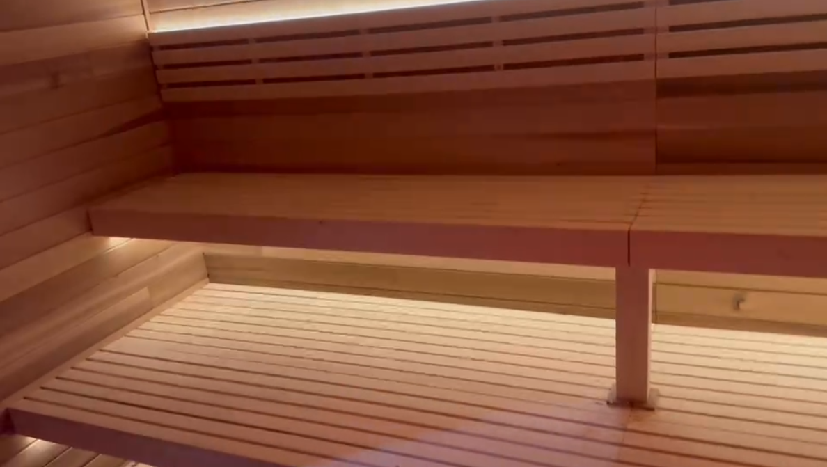 Custom - made high - end hand - crafted traditional fir outdoor cube - shaped sauna (accommodating 4 - 6 people), equipped with an electric sauna heater and a glass door