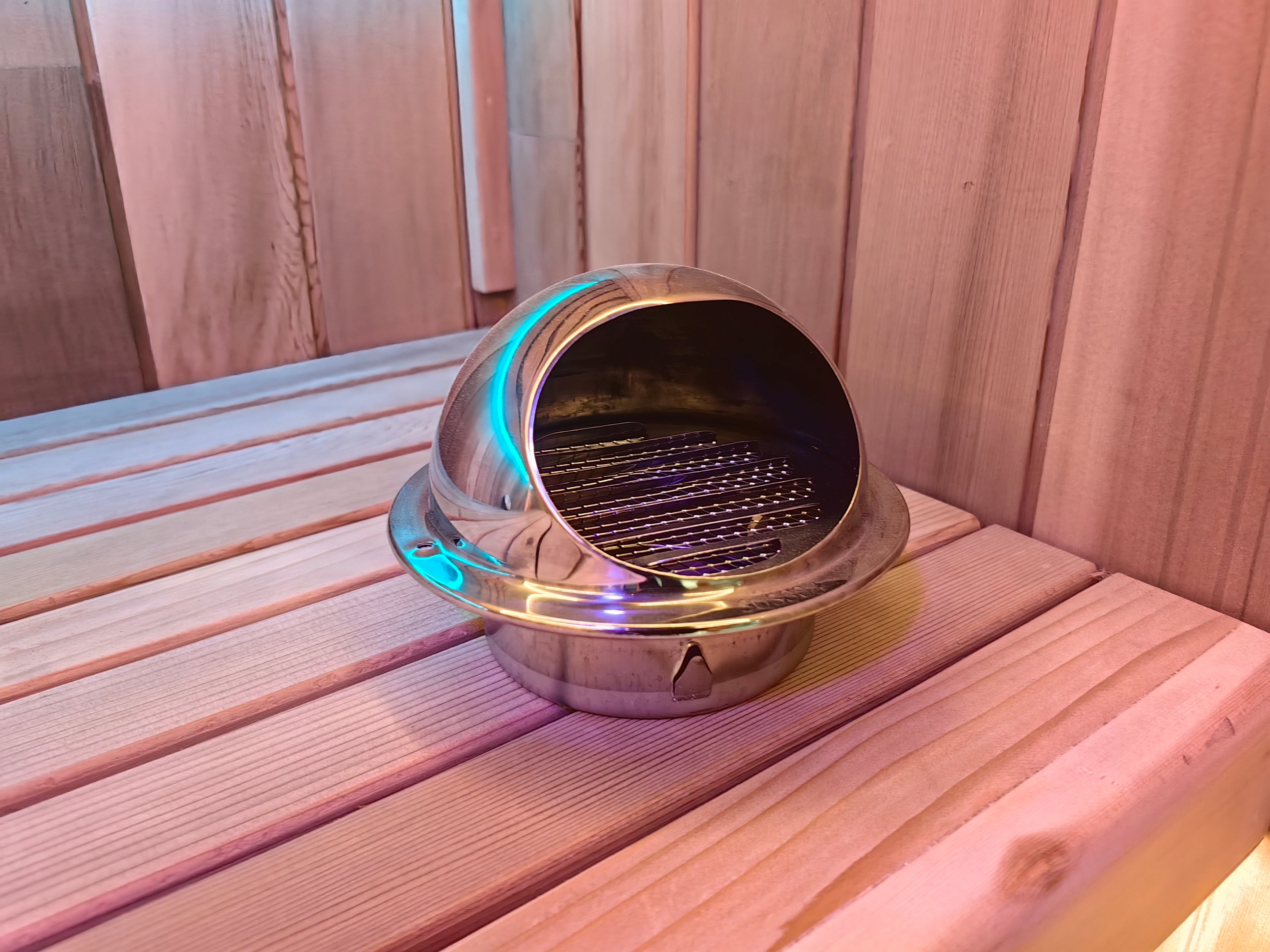 4 - 6 - person outdoor sauna heated by an electric furnace. It has a solid - wood square design and is suitable for use in gyms and villas.
