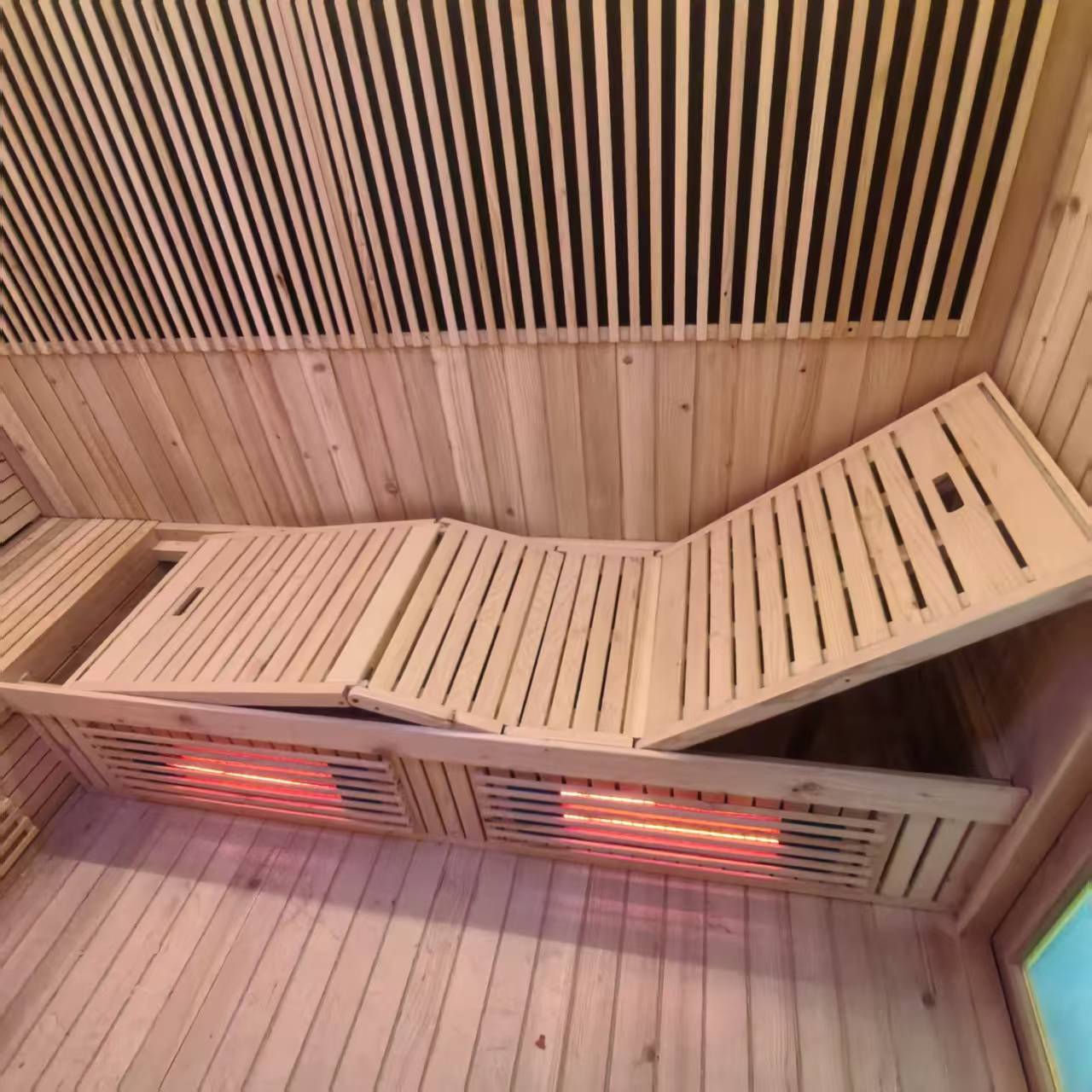 Square and integrated infrared - heating sauna room. It uses carbon - fiber far - infrared heating and can be customized for commercial use in villas and homestays with personalized features.