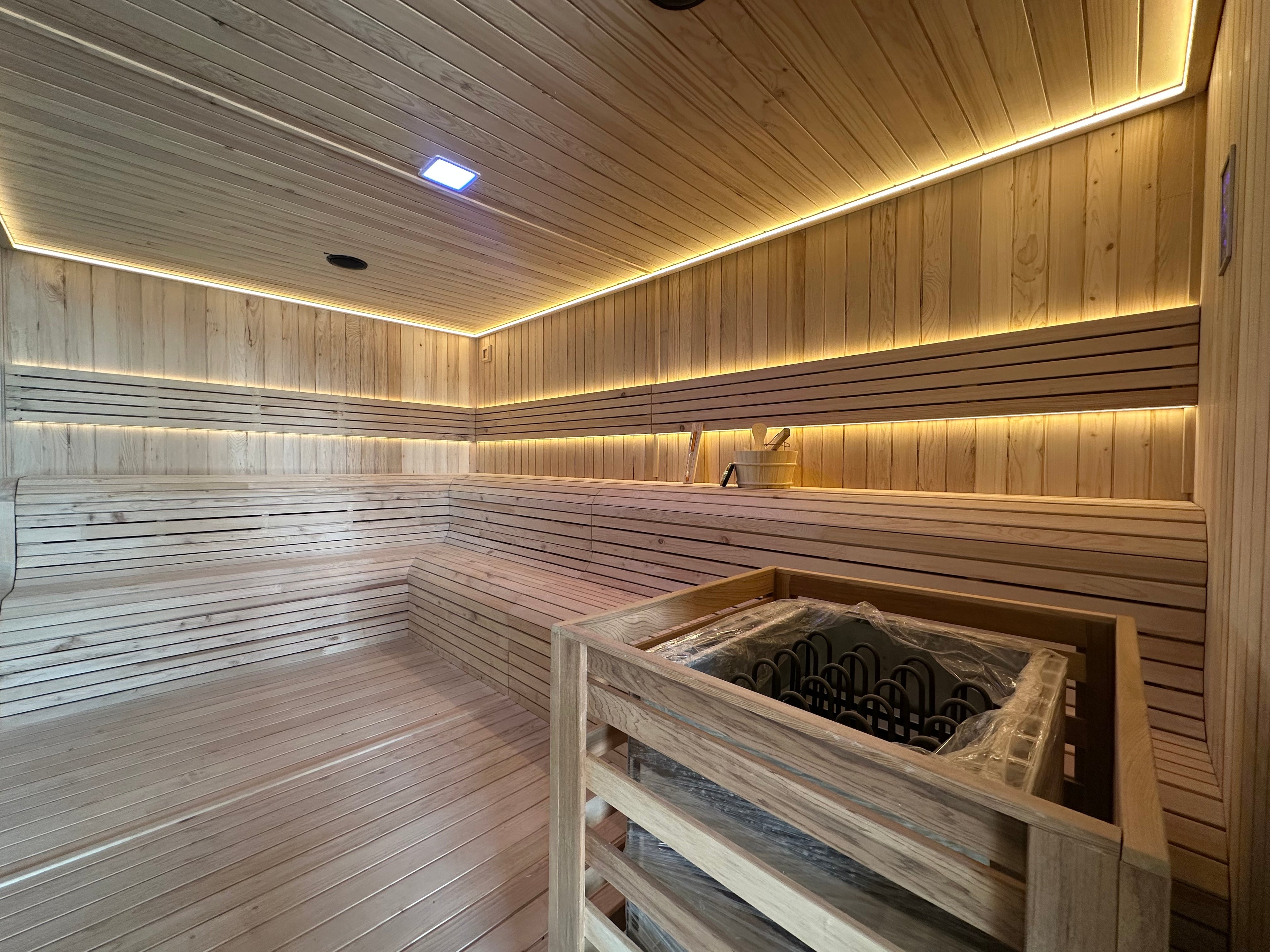 Removable Square Electric Constant Temp Sauna, Indoor Outdoor Dual Purpose, Custom Size Supported
